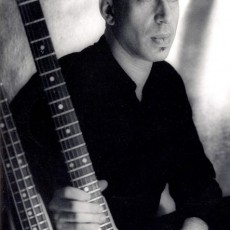 443px-Elliott_Sharp